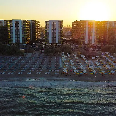 Yst Luxury Apartament Appartement
