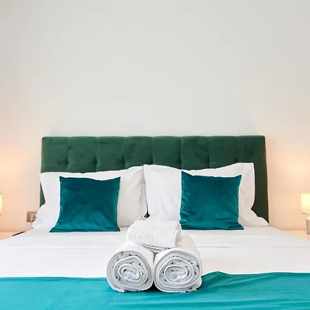 Yst Luxury Apartament * Năvodari