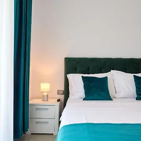 Yst Luxury Apartament Appartement