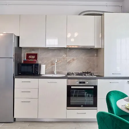 Yst Luxury Apartament Năvodari